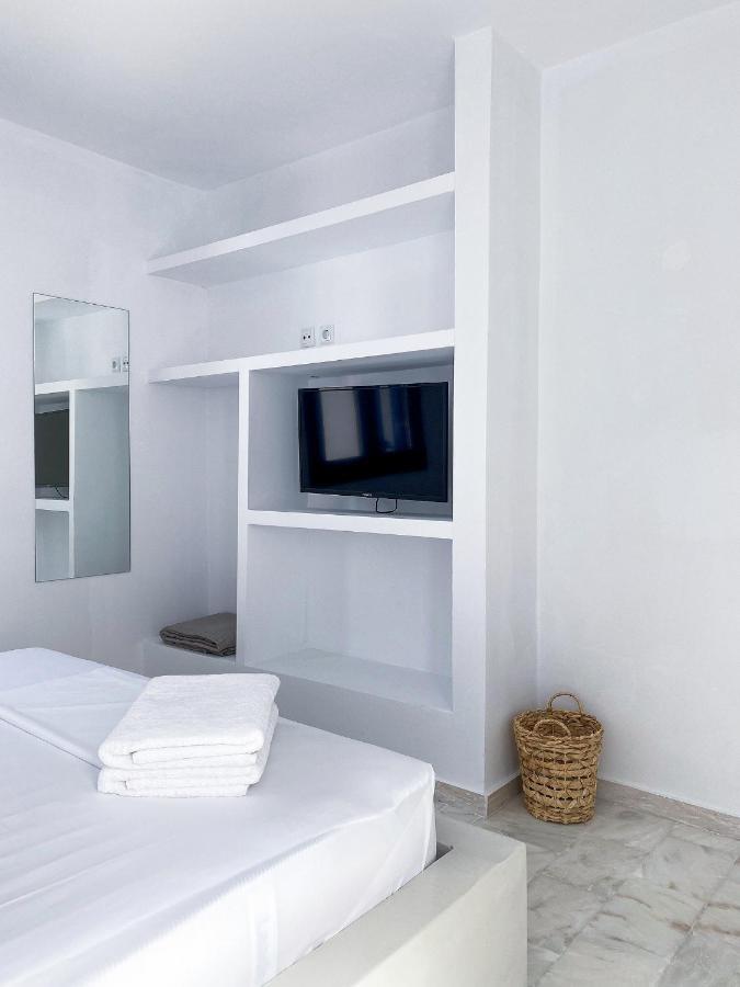 Lulu - Self Catering Accommodation Monemvasía Exterior photo